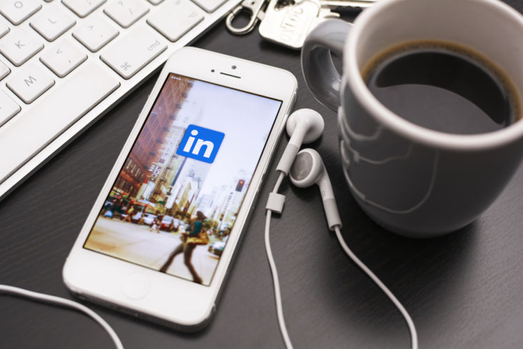 10 Ways to Get More Followers on LinkedIn Company Page